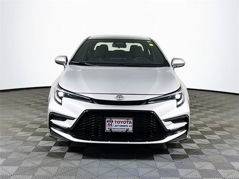 Used 2023 Toyota Corolla SE image 11