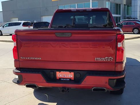 Used 2020 Chevrolet Silverado 1500 High Country w/ Technology Package AWD/4WD image 7