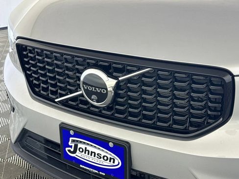 Used 2025 Volvo XC40 B5 Plus AWD/4WD image 48