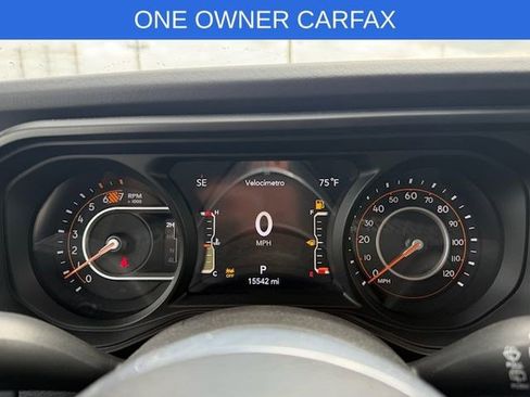 Used 2025 Jeep Wrangler Sahara image 7