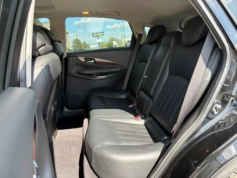 Used 2017 INFINITI QX50 AWD w/ Technology Package image 17