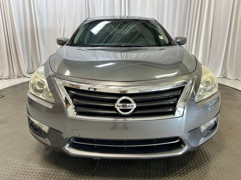 Used 2015 Nissan Altima 2.5 SV FWD image 24