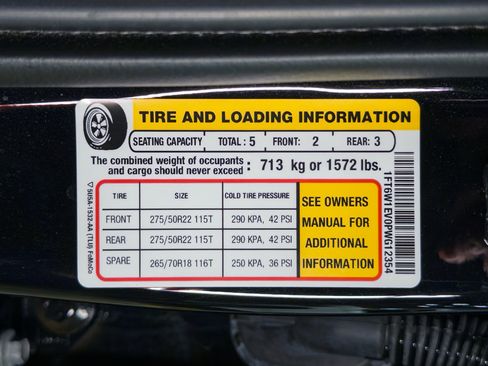 Used 2023 Ford F150 Lightning Platinum AWD/4WD image 31