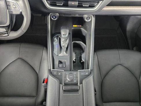 Used 2024 Toyota Grand Highlander Limited image 26