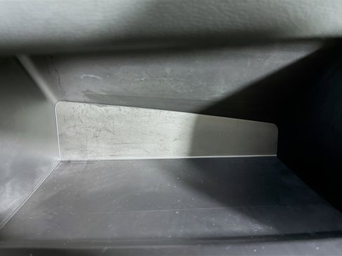 Used 2021 Toyota Corolla XLE image 32