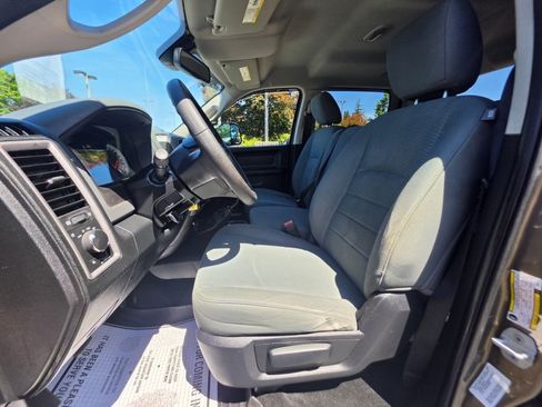 Used 2014 RAM 2500 Tradesman w/ Chrome Appearance Group AWD/4WD image 12