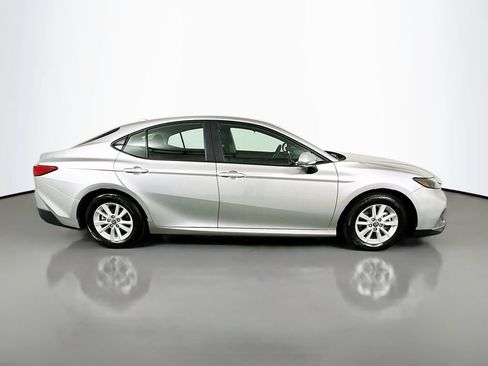 Certified 2025 Toyota Camry LE FWD image 4