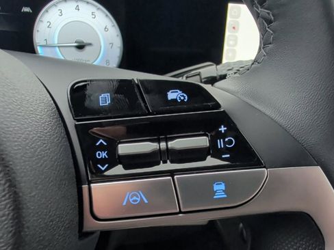 New 2026 Hyundai Elantra Limited image 27