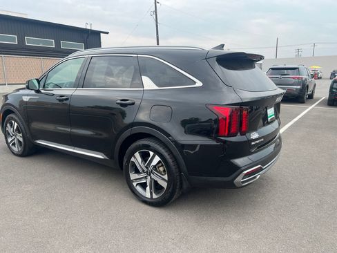 Used 2023 Kia Sorento EX AWD/4WD image 4