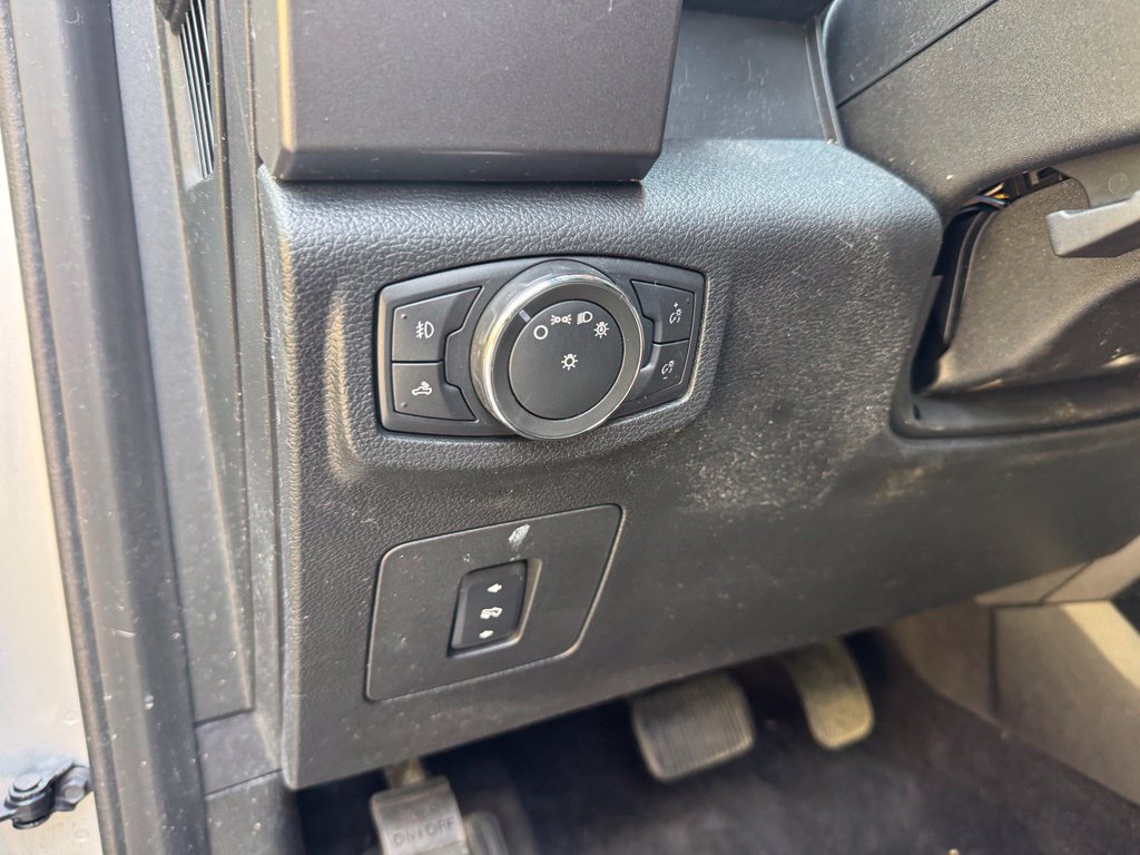Used 2016 Ford F150 XLT w/ Equipment Group 302A Luxury AWD/4WD image 16