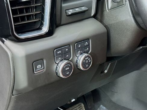 Used 2025 GMC Sierra 2500 Denali Ultimate w/ LPO, GMC Protection Package AWD/4WD image 13
