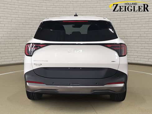 New 2026 Kia Sportage S image 6