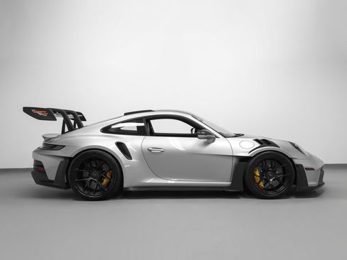 Certified 2024 Porsche 911 GT3 RS RWD image 13