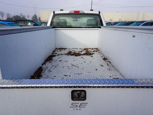 New 2024 Ford F250 XL w/ XL Chrome Package image 24