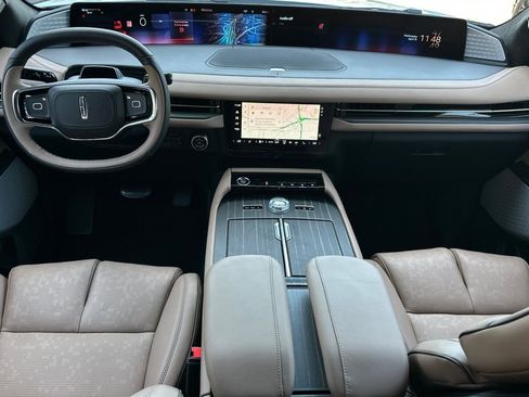 New 2026 Lincoln Navigator Black Label image 12