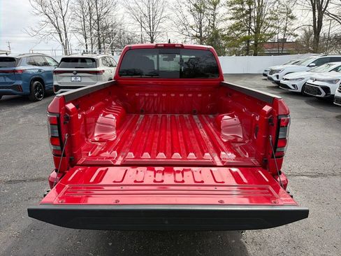 Used 2025 Nissan Frontier SV image 27
