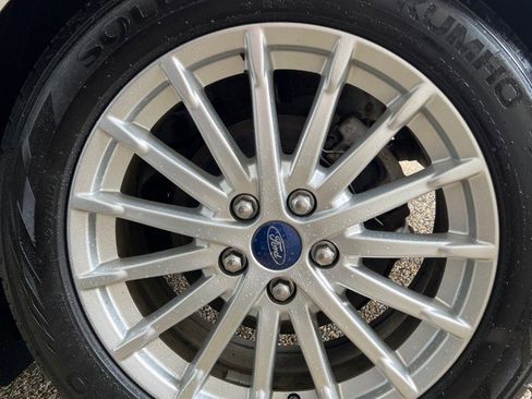 Used 2013 Ford C-MAX SEL image 32