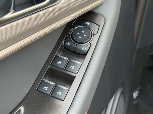 New 2026 Ford Explorer Active image 12