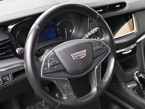 Used 2023 Cadillac XT5 Luxury image 10