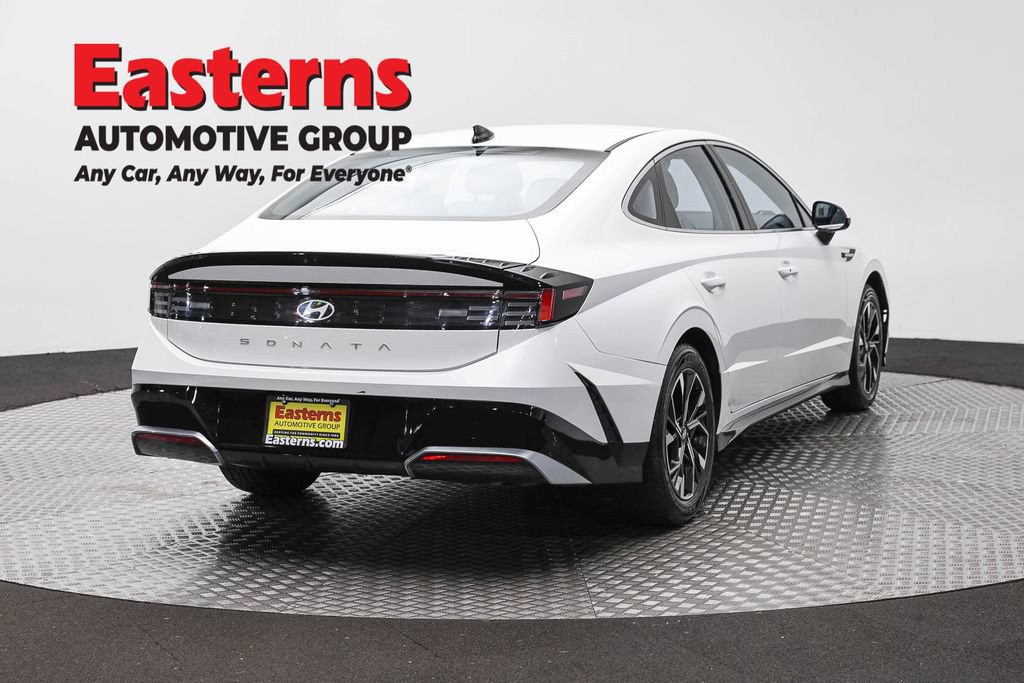 Used 2024 Hyundai Sonata SEL FWD image 6