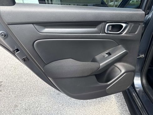 Used 2022 Honda Civic LX image 11