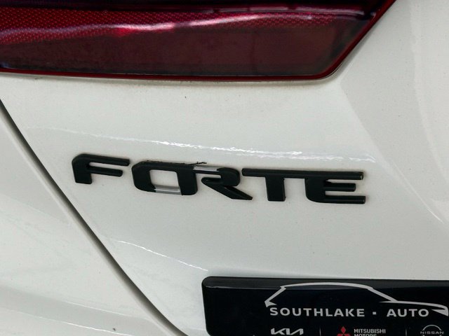 Used 2022 Kia Forte LXS w/ LXS Technology Package FWD image 25