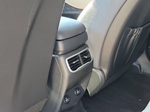 Used 2022 Hyundai Santa Fe SE AWD/4WD image 17