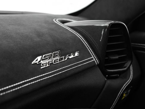 Used 2015 Ferrari 458 Speciale Coupe RWD image 47