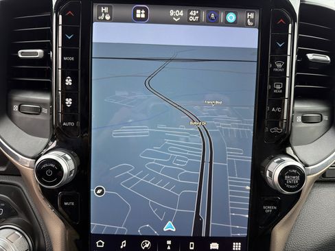 Used 2022 RAM 1500 Laramie image 30