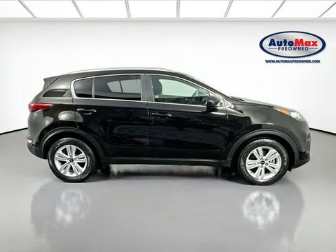 Used 2017 Kia Sportage LX w/ LX Popular Package image 9