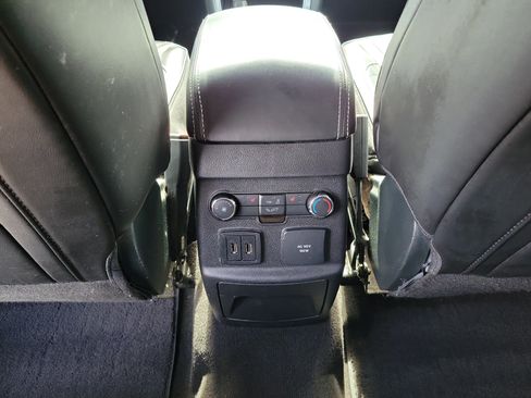 Used 2018 Ford Explorer Platinum AWD/4WD image 12