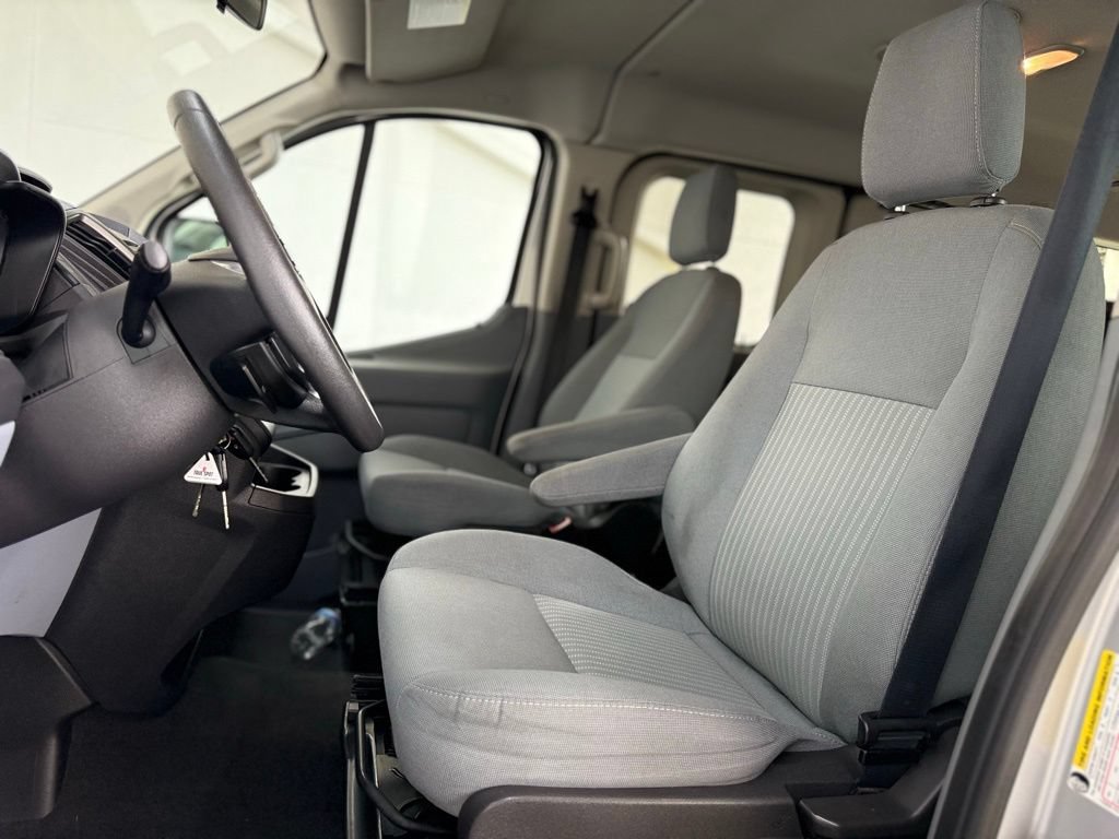 Used 2015 Ford Transit 150 XLT RWD image 29