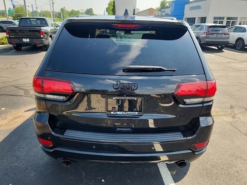 Used 2015 Jeep Grand Cherokee Altitude AWD/4WD image 5