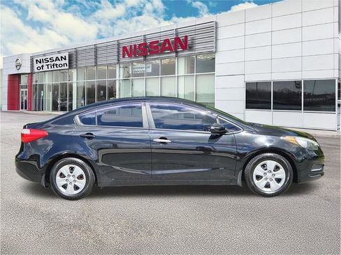 Used 2015 Kia Forte LX w/ Popular Package FWD image 3
