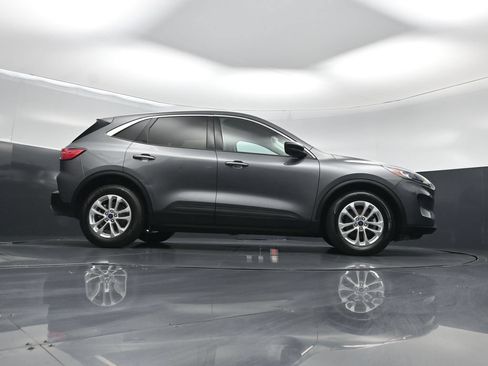 Used 2022 Ford Escape SE FWD image 41