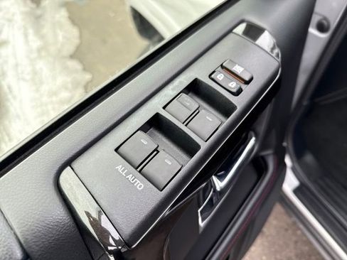 Used 2019 Toyota 4Runner TRD Off-Road image 11