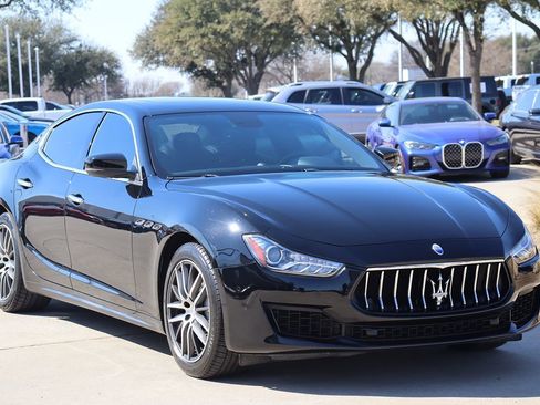 Used 2019 Maserati Ghibli image 3