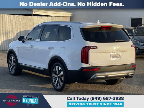 Used 2022 Kia Telluride S FWD image 4