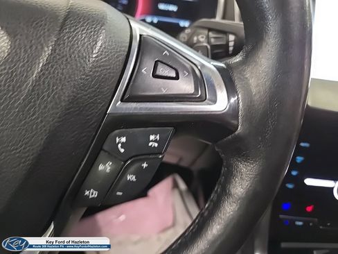 Used 2020 Ford Edge Titanium w/ Equipment Group 301A AWD/4WD image 36