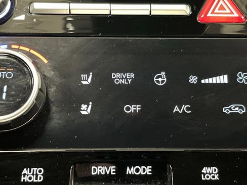 Used 2024 Hyundai Santa Fe Limited image 8