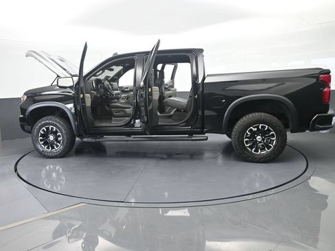 Used 2025 Chevrolet Silverado 1500 ZR2 w/ Technology Package AWD/4WD image 85
