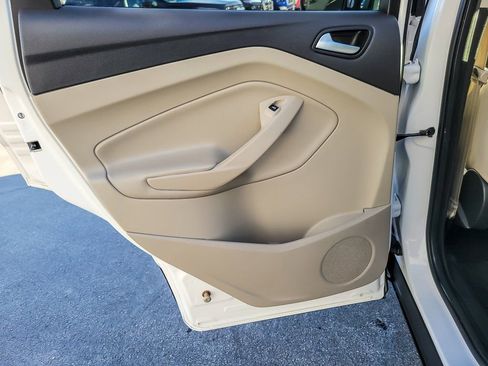 Used 2018 Ford Escape SE w/ SE Sync 3 Package image 18