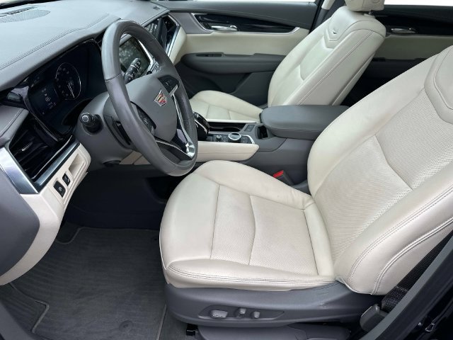 Used 2024 Cadillac XT6 Premium Luxury AWD/4WD image 22