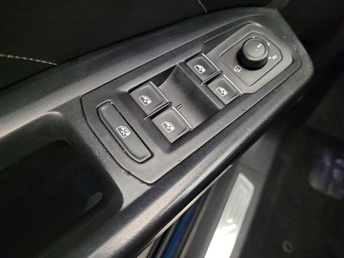 Used 2020 Volkswagen Atlas Cross Sport SEL Premium image 27