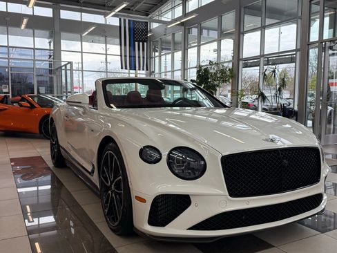 Used 2020 Bentley Continental GT image 6