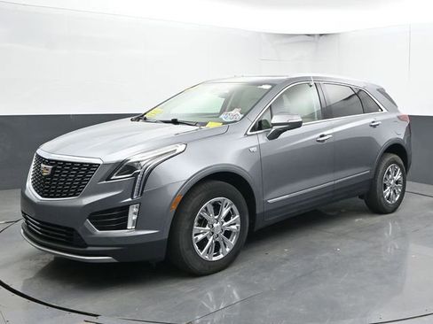 Used 2021 Cadillac XT5 Premium Luxury w/ LPO, Floor Liner Package AWD/4WD image 6