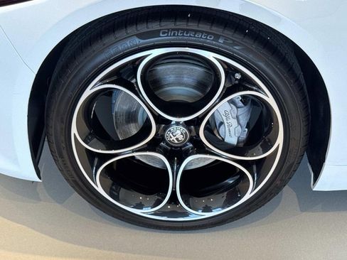 New 2026 Alfa Romeo Giulia w/ Driving Assist Package image 30