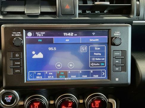 Used 2026 Toyota GR86 w/ ALL Weather Mat Package (TMS) RWD image 14