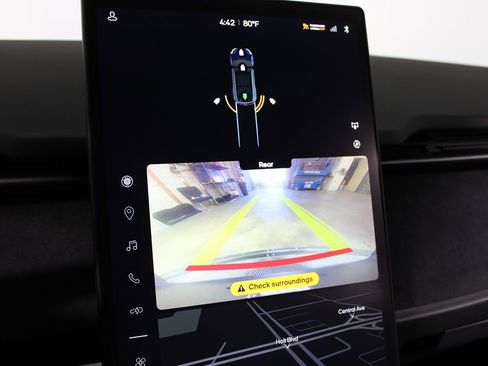 Used 2023 Fisker Ocean Extreme image 28