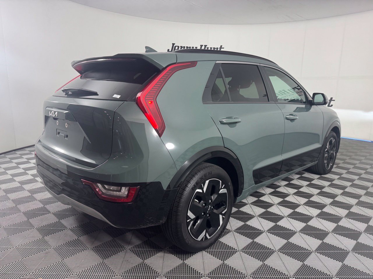Used 2023 Kia Niro Wave w/ Wave Preserve Package FWD image 6